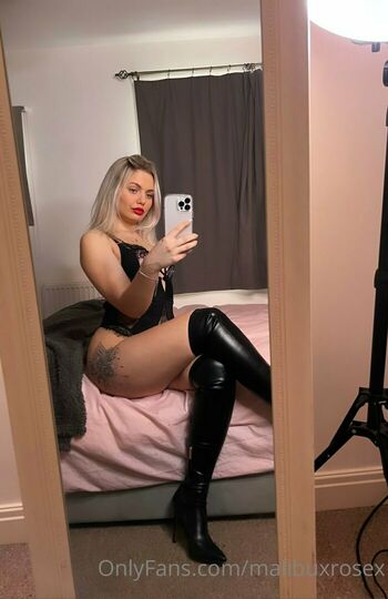 Rosie Applegate