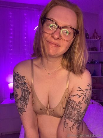 roxyredheadxoxo