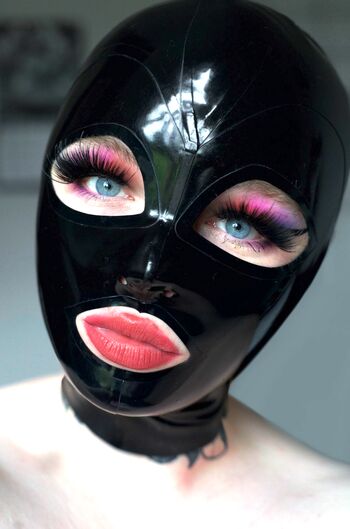 Rubberdollalice
