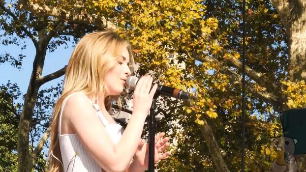 Sabrina Carpenter