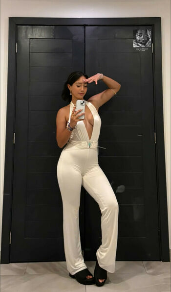 Sabrina Pezeshkian