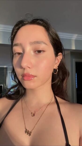 Sabrina Pezeshkian
