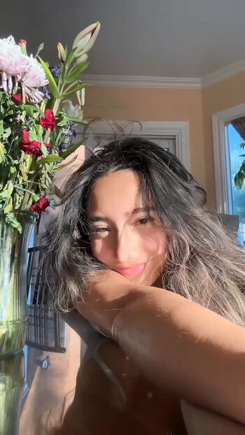 Sabrina Pezeshkian
