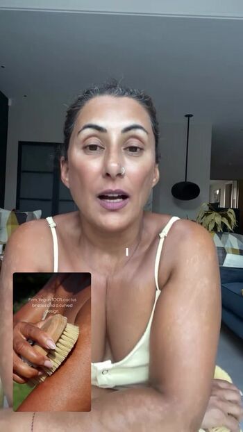 Saira Khan