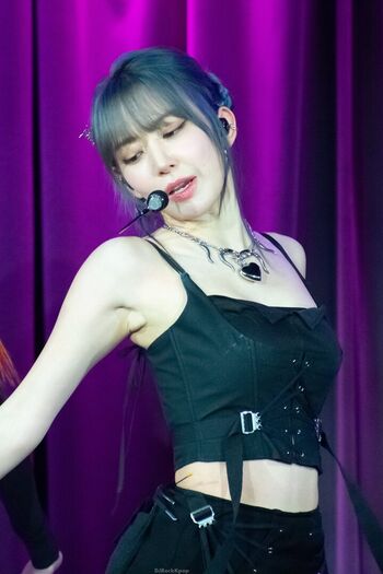 Sakura Miyawaki 宮脇 咲良