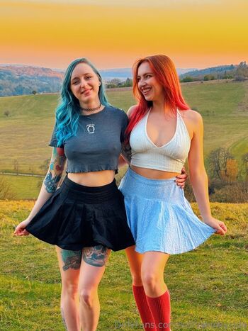 sallyskinkyside