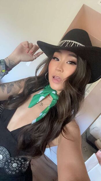 Samantha Tan