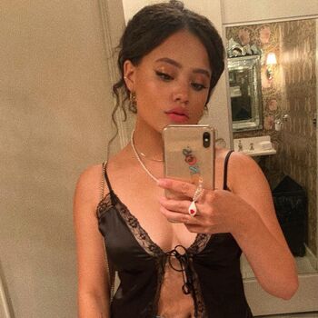 Sarah Jeffery
