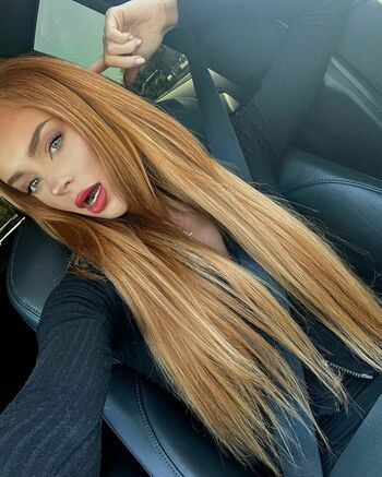 Sarah Vee
