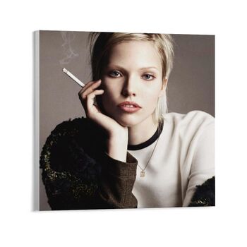 Sasha Luss