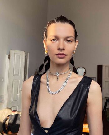 Sasha Zotova