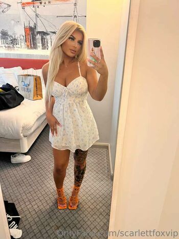 Scarlett Fox
