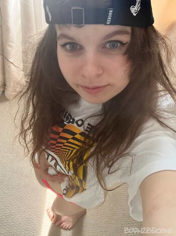 scenegirlaya