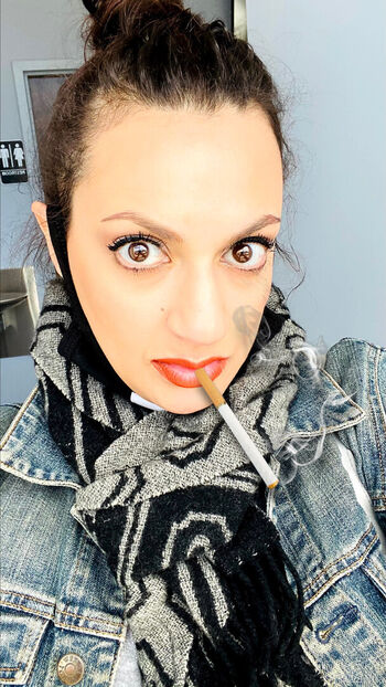 selenasmokeshows