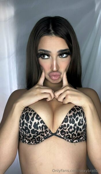 sexybrat02