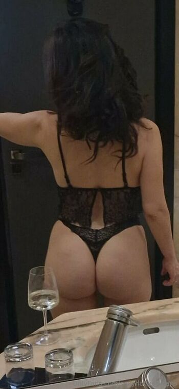 sexyhotwife4fans