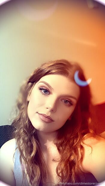 sexyredinbedfree