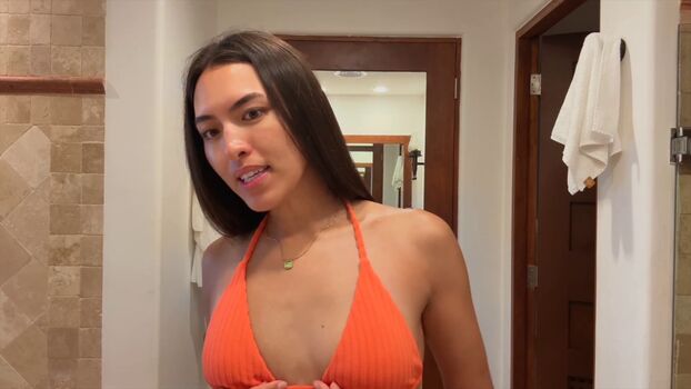 Shanti Tan