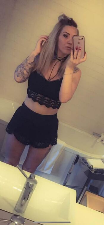 Sharni Knighton