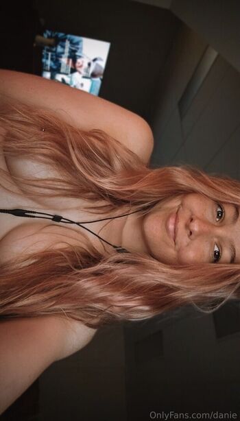 Shine_Chanel