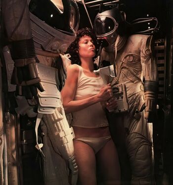 Sigourney Weaver