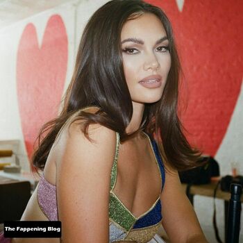 Sinead Harnett