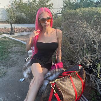 Sinny Pink
