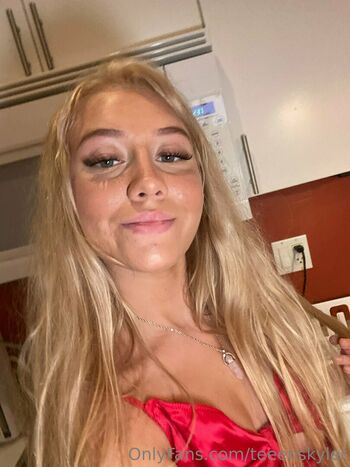 skylerstormxo