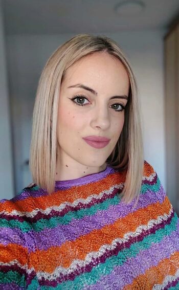 SluttyEstela27