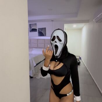 Full leaked Sofia private onlyfans photo