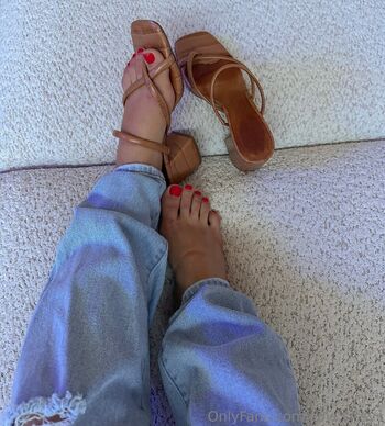 sole.sissys