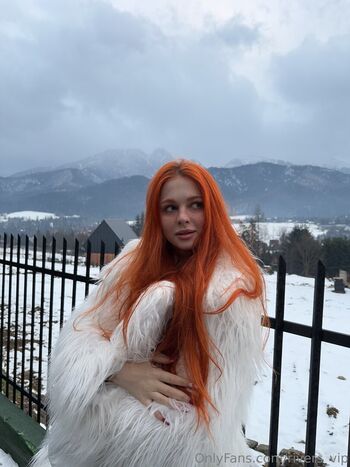 Sonia Red Fox