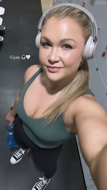 Sophia Thiel