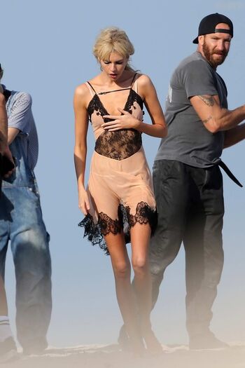 Stella Maxwell