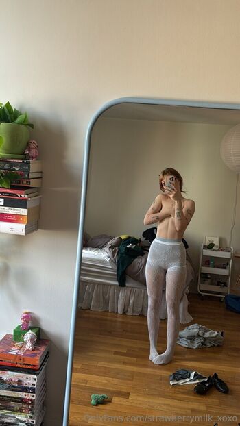 Strawberrymilk_xoxo