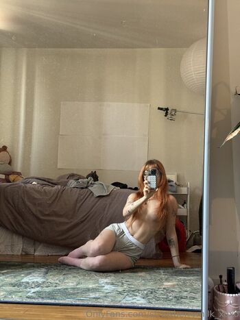 Strawberrymilk_xoxo