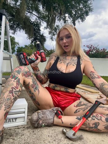 stupiderandhotter