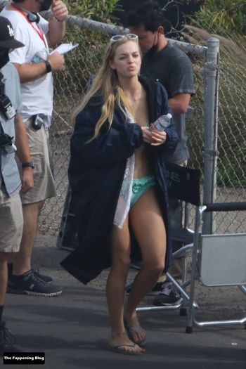 Suki Waterhouse