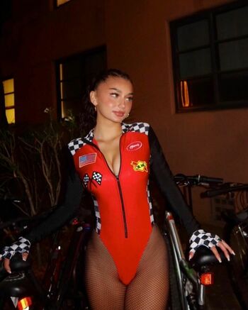 Sydney Razhegi