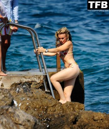 Tallia Storm