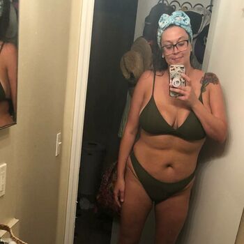 tallnerdywoman
