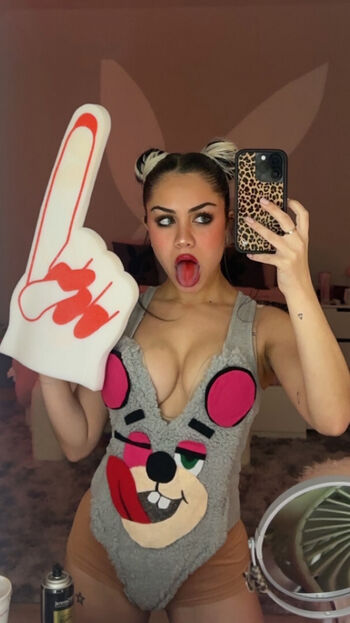Tara Yummy