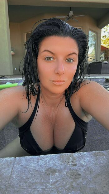 tarynthomas