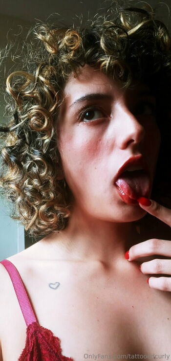 tattooedcurly