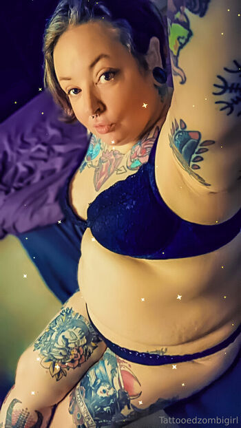 tattooedzombigirl