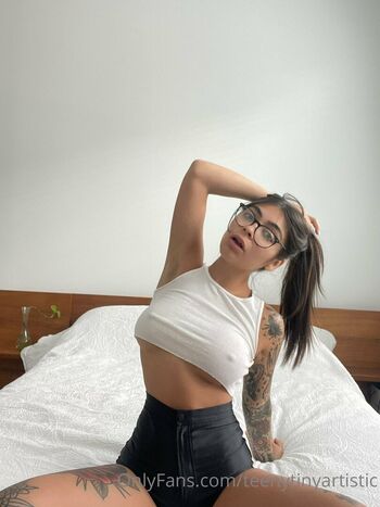 teenytinyartistic