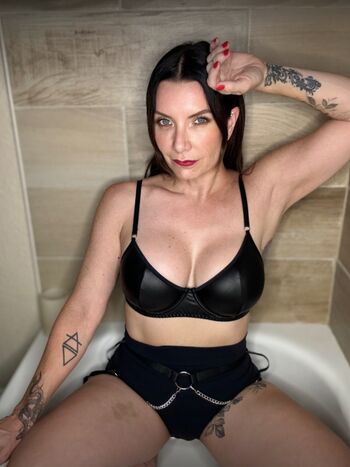 Full leaked Tera vee private onlyfans photo