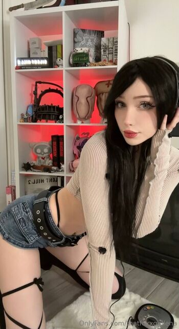 thatfoxxgirllena