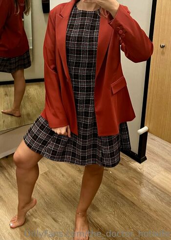 the_doctor_hotwife