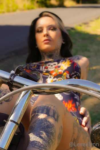 the.tattoo.lady